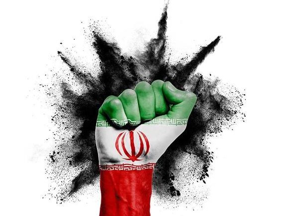 عکس مشت با طرح پرچم ایران - دیجیت باکس - DigitBox