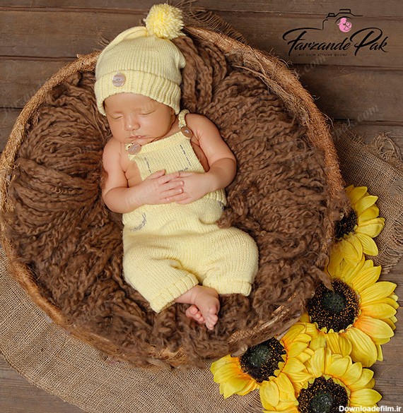 عکاسی نوزاد با تم رنگ زرد - آتلیه بارداری ، نوزاد و کودک فرزند پاک