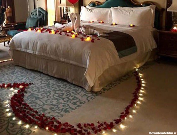 تزیین اتاق عروس با شمع و گلبرگ