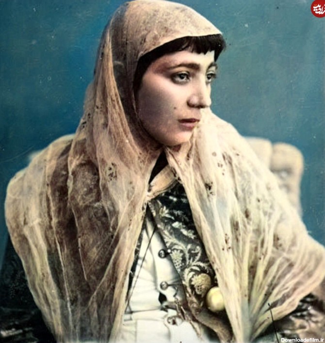 این زن زیبا و مرموز در حرمسرای ناصرالدین شاه کیست؟+ تصاویر