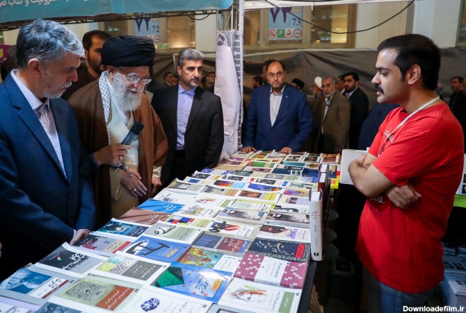 بازدید رهبر انقلاب از نمایشگاه کتاب تهران | پایگاه اطلاع رسانی رجا