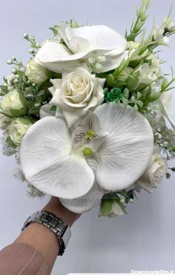 دسته گل سفید رز و ارکیده گل کالا