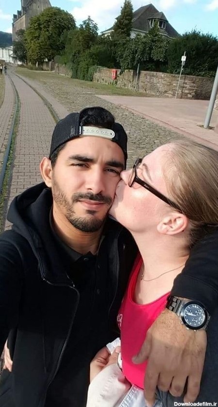 یک جوان الجزایری پیش از عروسی با دوست دخترش از آلمان اخراج شد ...