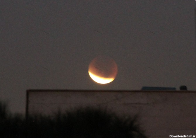 مشرق نیوز - عکس/ ماه گرفتگی بامداد امروز