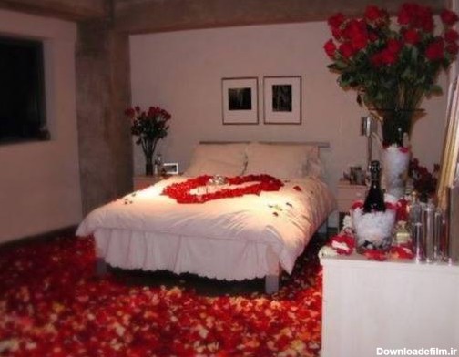 اتاق خواب عروس با گلهای قرمز و تزیینی متفاوت