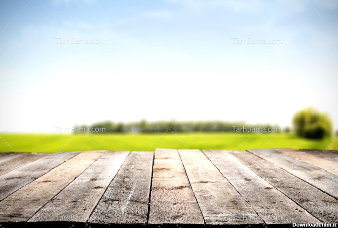 تصویر با کیفیت میز چوبی با نمایی از طبیعت