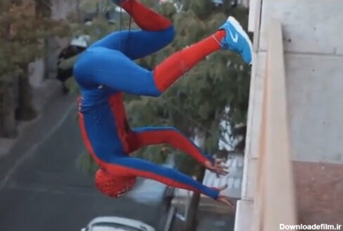 فیلم | حرکت شگفت انگیز ارشا اقدسی با لباس مرد عنکبوتی