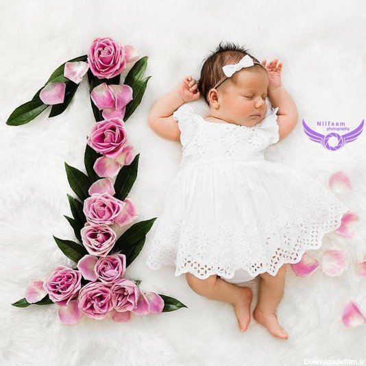 ایده عکاسی از نوزاد با گل رز