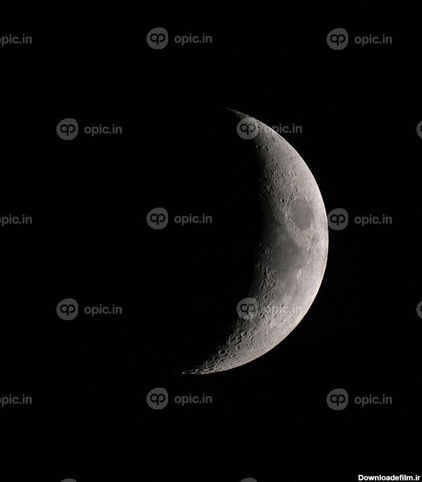 دانلود عکس هلال ماه آرام | اوپیک