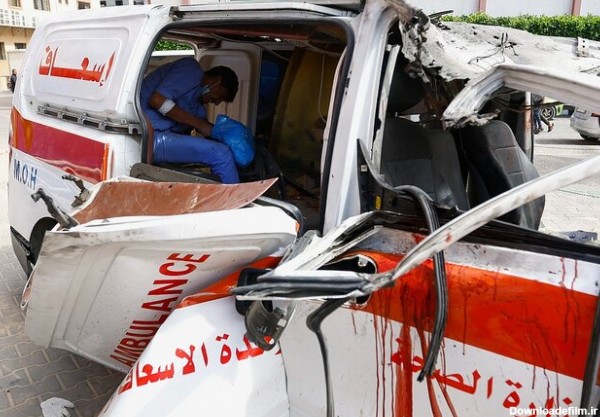 ببینید | حاوی تصاویر دلخراش؛ برخورد راکت اسرائیلی با خودرو آمبولانس در غزه