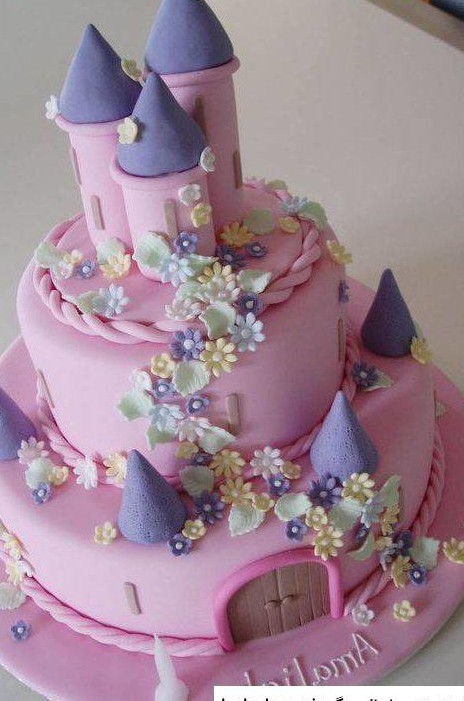 عکس کیک تولد شیک دخترانه السا