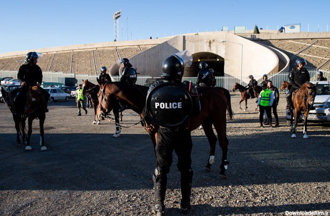 فرارو | (تصاویر) پلیس اسب سوار در دربی