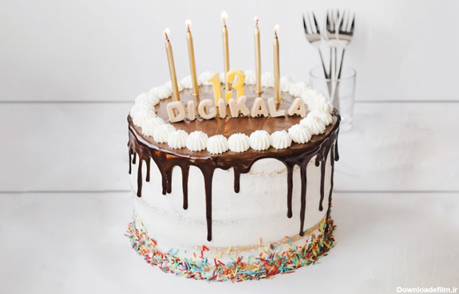 طرز تهیه کیک تولد خانگی خامه ای (دستور پخت و عکس) | دیجی‌کالا مگ