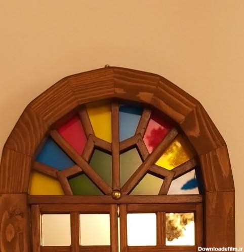 پنجره چوبی سنتی گره چینی با آینه و شیشه رنگی 22*30