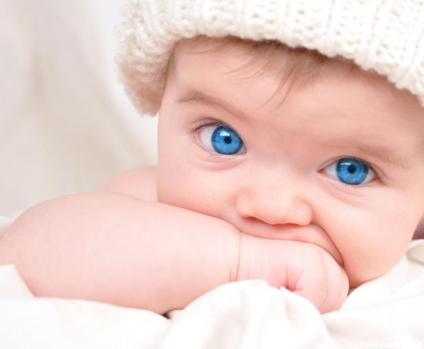 عکس بچه کوچولو چشم آبی