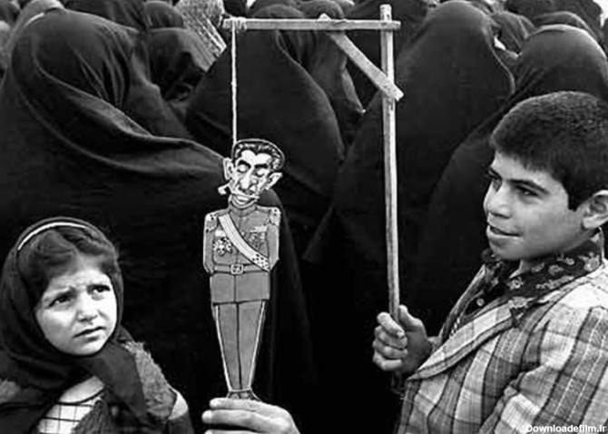 ۴۵ تصویر خاطره‌انگیز از انقلاب مردم ایران