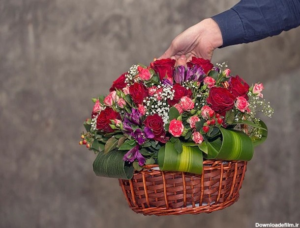 خرید سبد گل های زیبا 1402 | سفارش انواع سبد گل آنلاین با ...