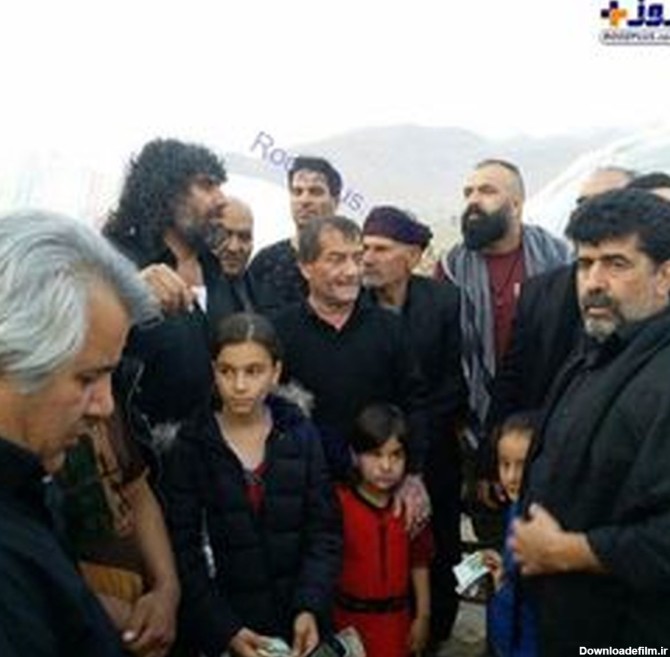 حضور گنده لات معروف تهران ميان زلزله زدگان +عکس