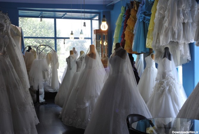 لباس عروس های ۱۲۰ میلیونی با دکمه طلا - اقتصاد آنلاین