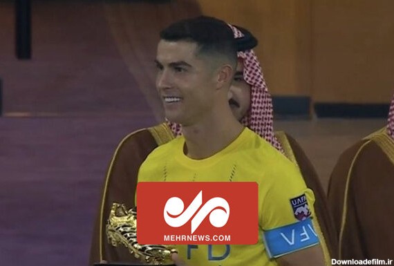 لحظه دریافت جایزه کفش طلا توسط رونالدو در جام باشگاه‌های عرب