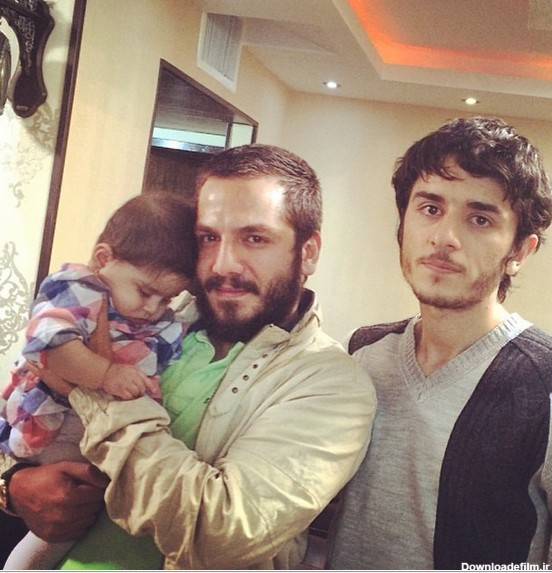 آخرین خبر | چهره ها/ «عباس غزالی» در کنار برادرش
