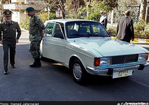 خودوری فرمانده کل ارتش ایران (عکس)