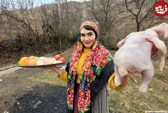 (ویدئو) پخت پلو کباب مرغ و گوجه به روش جالب بانوی جوان روستایی شمالی