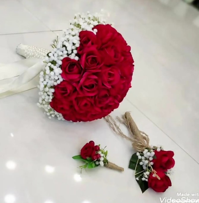 دسته گل عروس رز قرمز و سفید09129410059 تهران