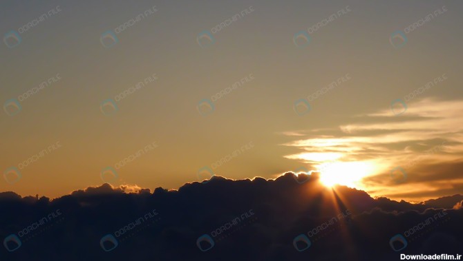عکس باکیفیت طلوع خورشید از پشت ابر - مرجع دانلود فایلهای دیجیتالی