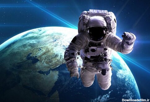 تصویر یک فضانورد روسی در حال تمرین برای سفر به فضا