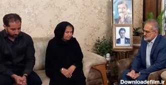 حضور نماینده رئیسی در منزل مادر شهید الداغی - خبرآنلاین