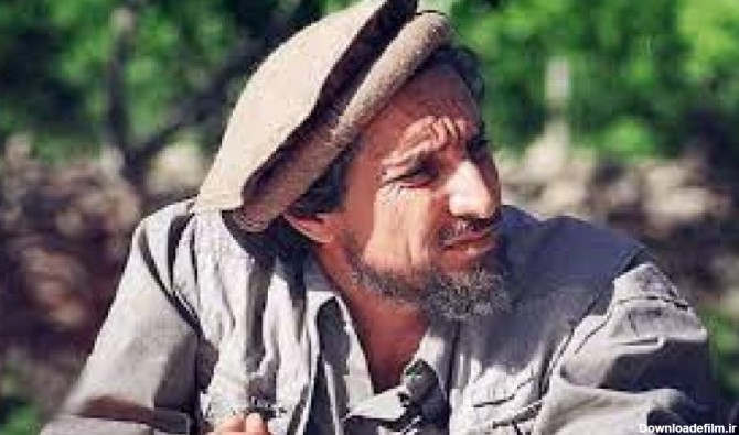 طالبان تصویر احمدشاه مسعود را در مقر فرماندهی‌اش در تخار شکستند