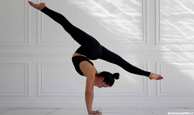 افزایش انعطاف پذیری بدن با ۸ حرکت ساده و عالی - مجله ورزشی فیتامین