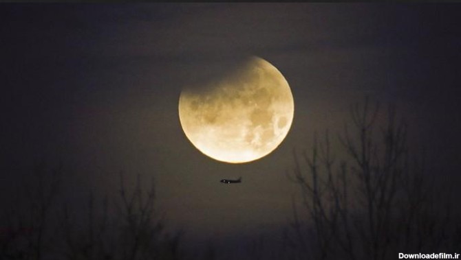 داخل دنیایی که وقتی ماه در خوشگل ترین حالت خودشه اون شب م - عکس ویسگون
