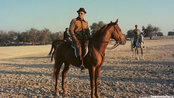 عکس محمدرضا شاه سوار بر اسب