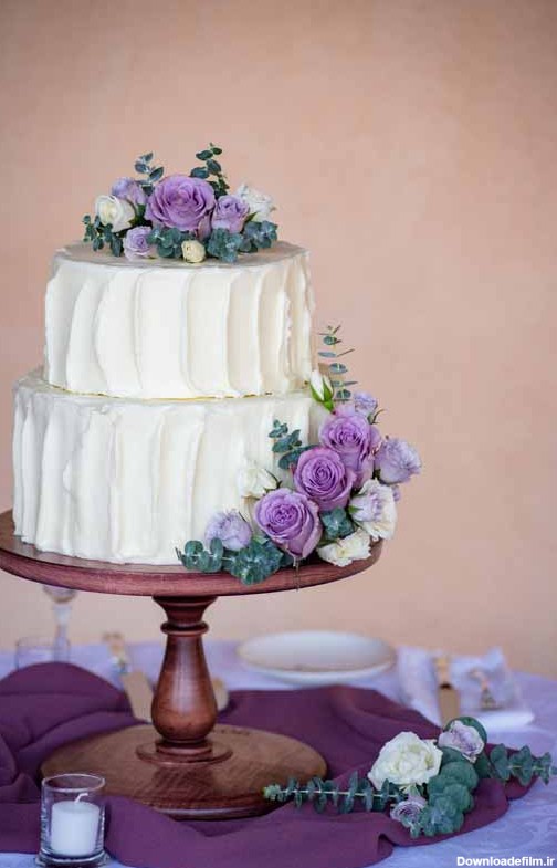 تصویر کیک عروسی با گل بنفش | تیک طرح مرجع گرافیک ایران