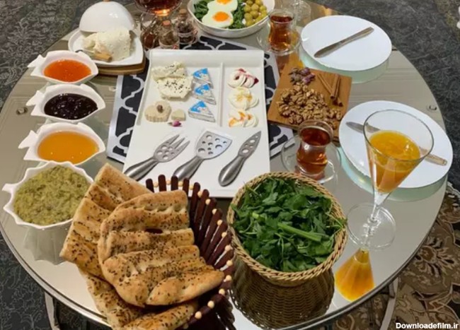 طرز تهیه میز صبحونه ساده و خوشمزه توسط عارفه بانو - کوکپد