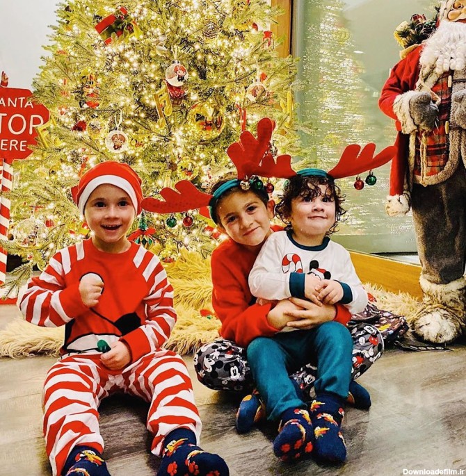 جشن کریسمس مسی همراه با خانواده ( عکس ) | بارسانیوز