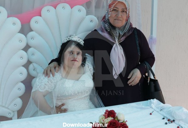 تحقق رویای عروسی دختر مبتلا به سندروم داون در ترکیه - Anadolu Ajansı