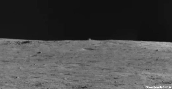 شی مکعبی شکل در نیمه تاریک ماه