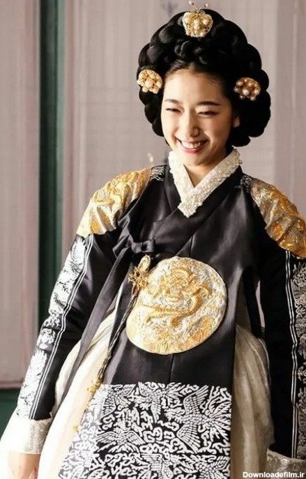 بازیگران کره‌ای با لباس سنتی