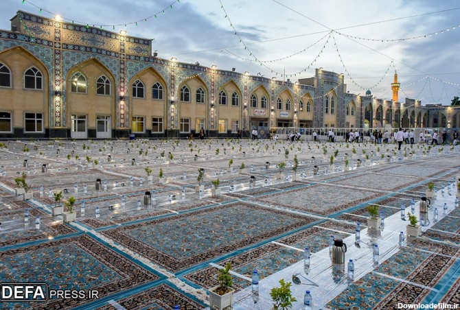 تصاویر/ سفره افطاری صحن امام حسن مجتبی علیه السلام در حرم مطهر رضوی