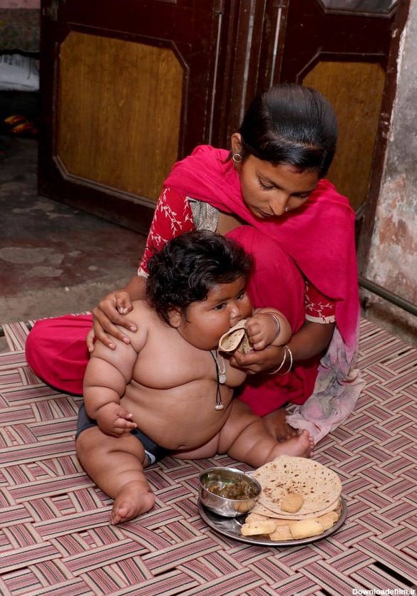 وزن گیری بیش از حد دختر بچه هندی