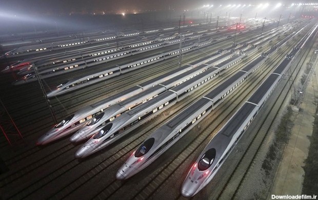 مهمانداران قطارهای پرسرعت چین (عکس)