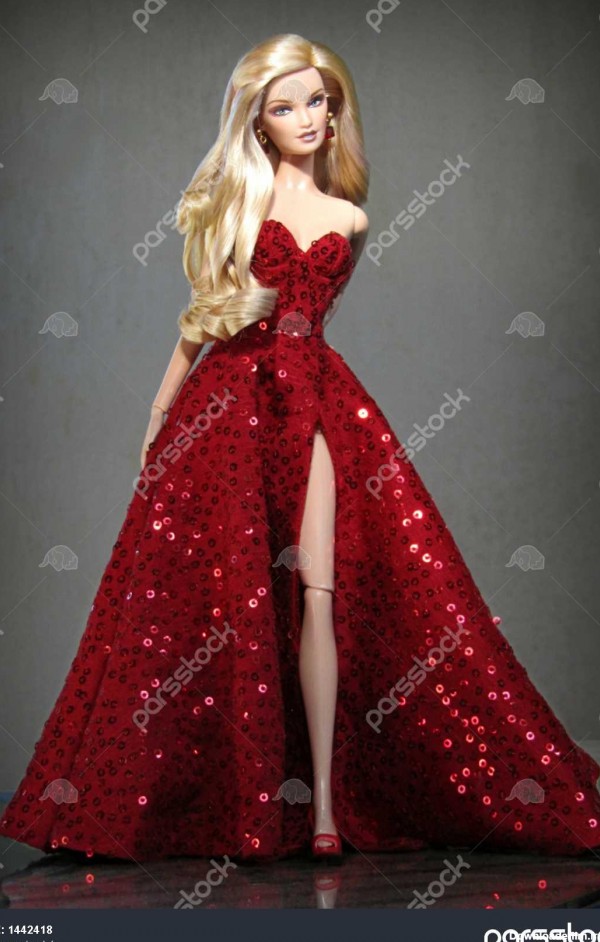باربی در لباس قرمز با شکوه 1442418