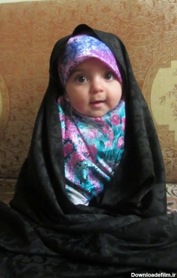 عکس دختر بچه چادری ناز