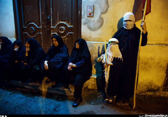 عزاداری زنان آستانه اشرفیه (عکس)