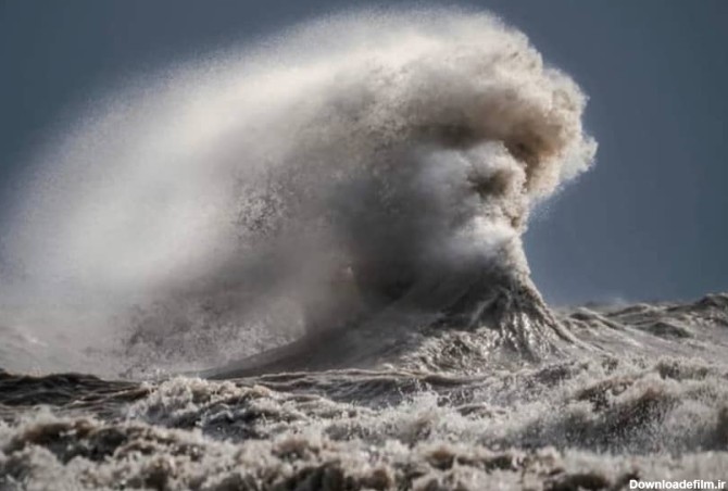 تصویری باورنکردنی از موج دریا با چهره انسان - کجارو