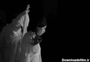 عکس سیاه و سفید از تئاتر پرفورمانس "به دادمان برسید" - عکاسی ...