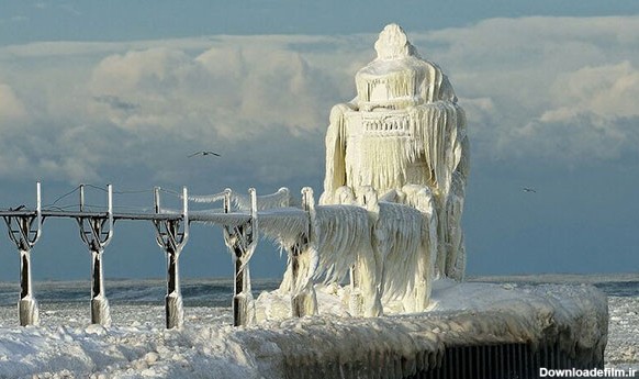 عکس فانون دریایی - کاملاً یخ زده و منجمد شده - کار فابریس روبن